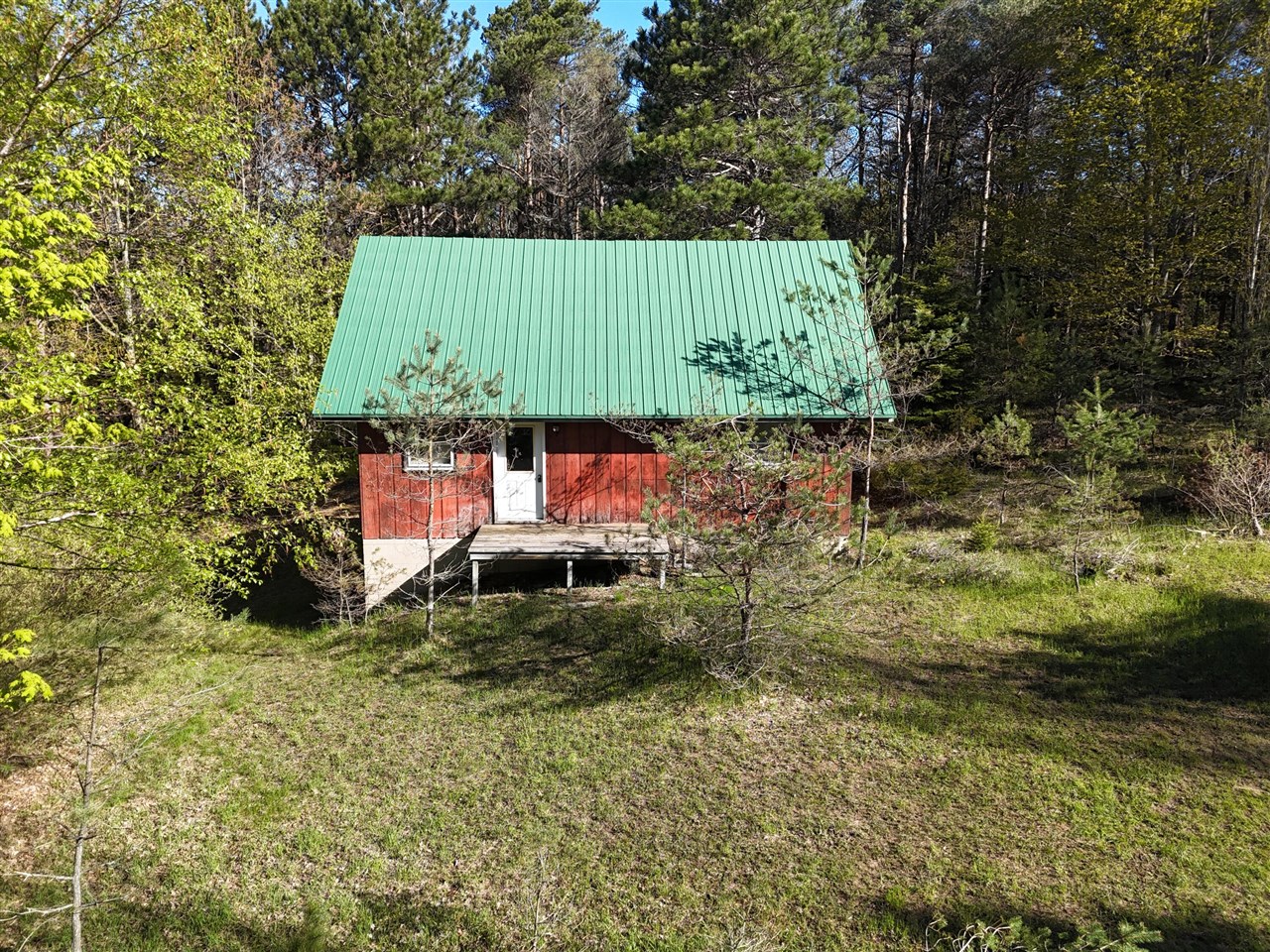 1st image of 928 Pilgrim Hwy, Frankfort, MI 49635 | MLS# 70491945
