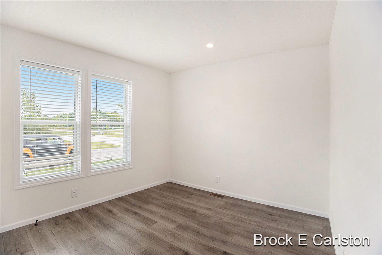 1283 E Ellis Road UNIT&nbsp;19, Norton Shores, MI, 49441