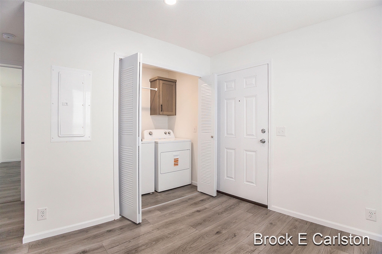 1283 E Ellis Road UNIT&nbsp;19, Norton Shores, MI, 49441