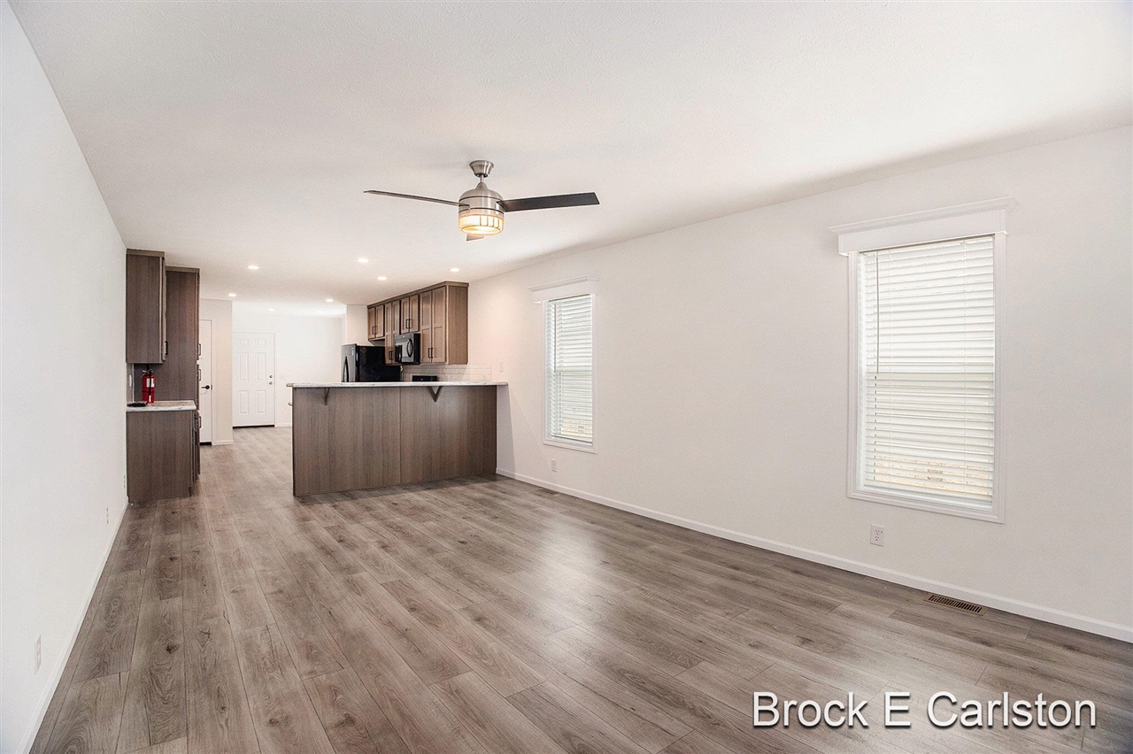 1283 E Ellis Road UNIT&nbsp;19, Norton Shores, MI, 49441