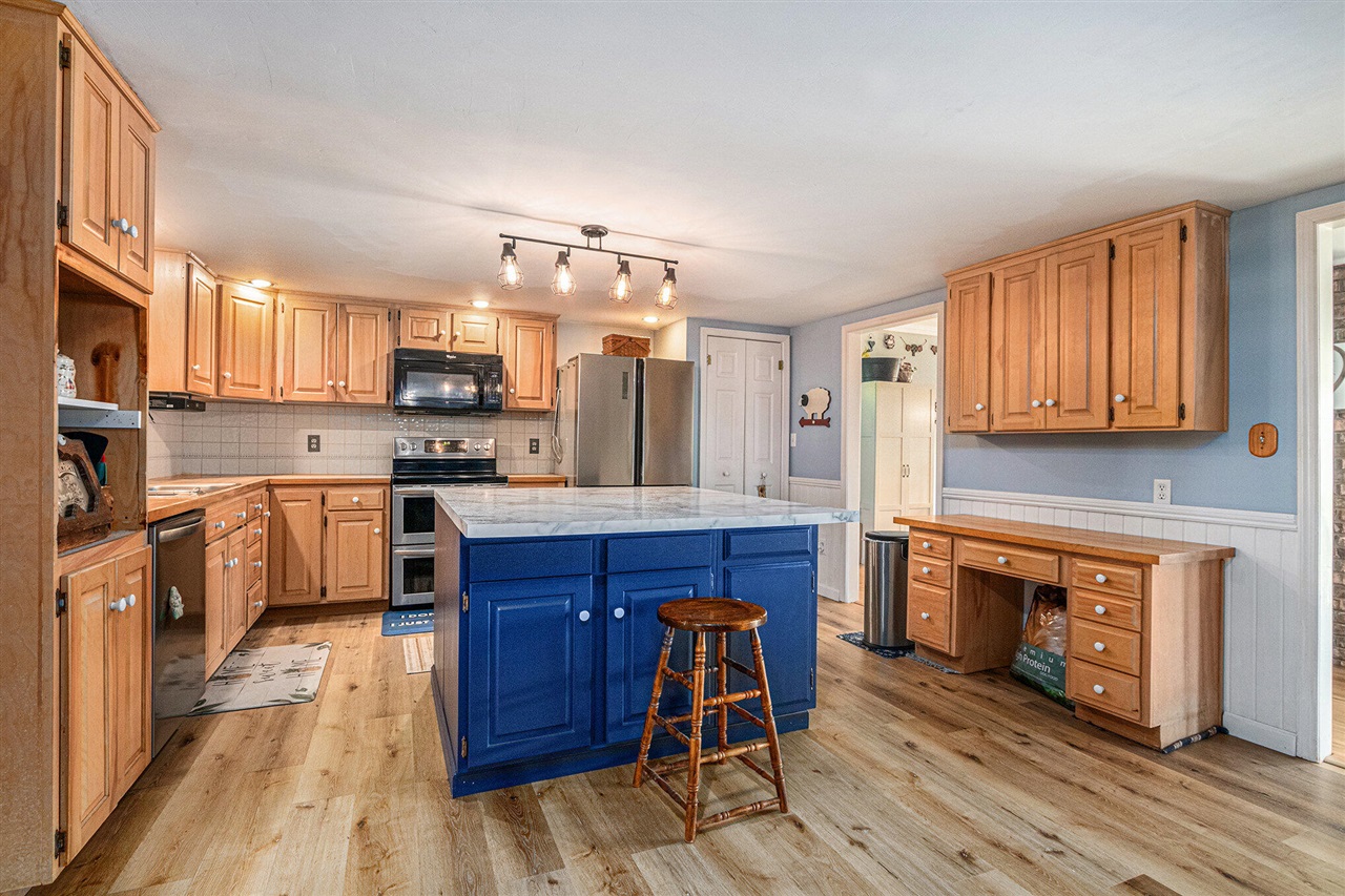 Photo 1 of Single family home for sale at 55945 Inn D Inn Dr, Dowagiac, MI 49047 | MLS# 70492552 | Listing updated on 2026-09-29