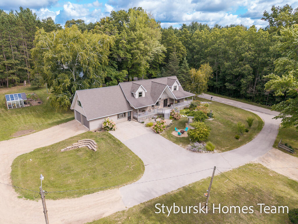 1st image of 226 N 176th Ave, Walkerville, MI 49459 | MLS# 70492769