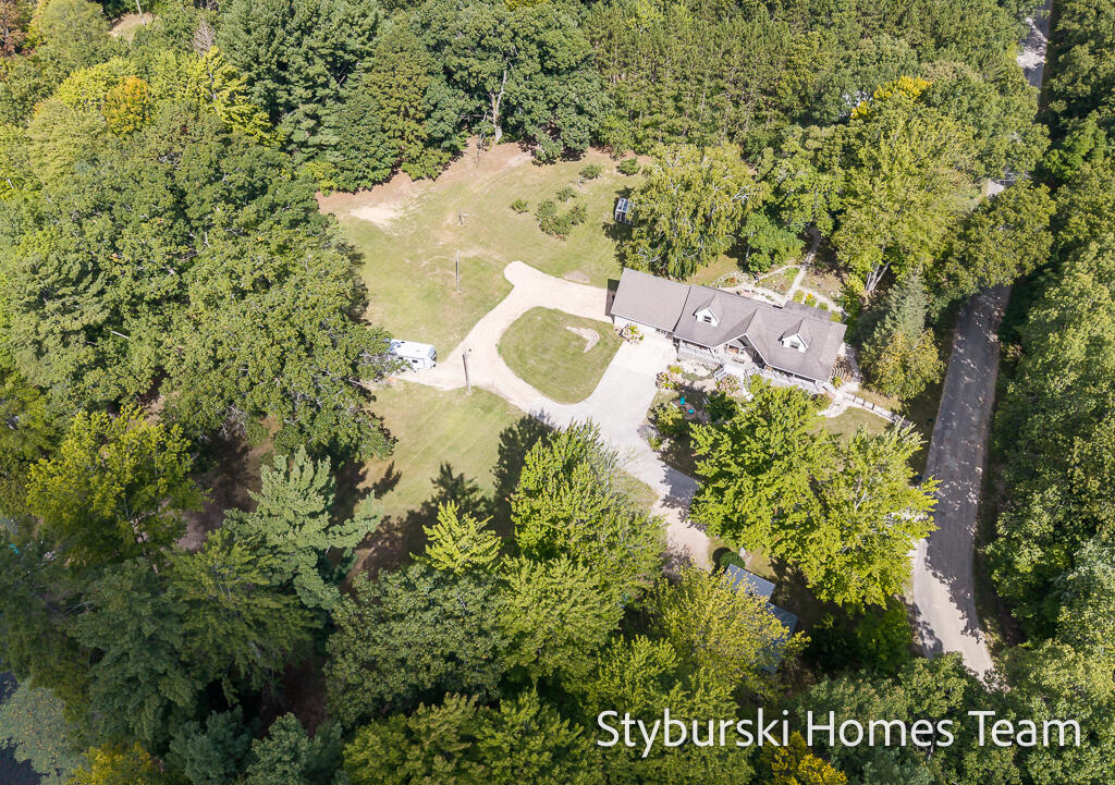 2nd image of 226 N 176th Ave, Walkerville, MI 49459 | MLS# 70492769