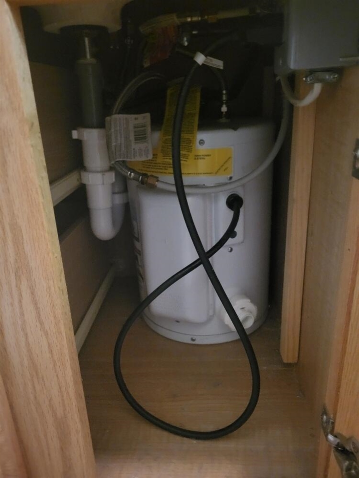 2865 Whitehall Road, Muskegon, MI, 49445-1053