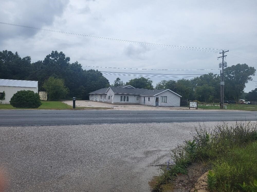 2865 Whitehall Road, Muskegon, MI, 49445-1053