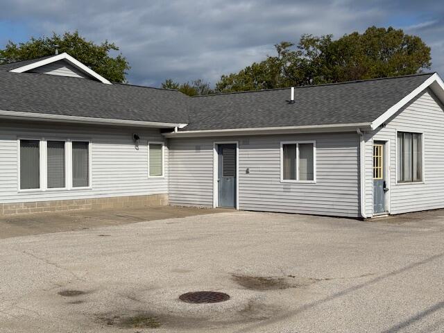 2865 Whitehall Road, Muskegon, MI, 49445-1053