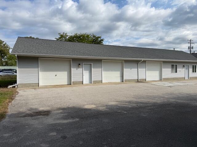 2865 Whitehall Road, Muskegon, MI, 49445-1053