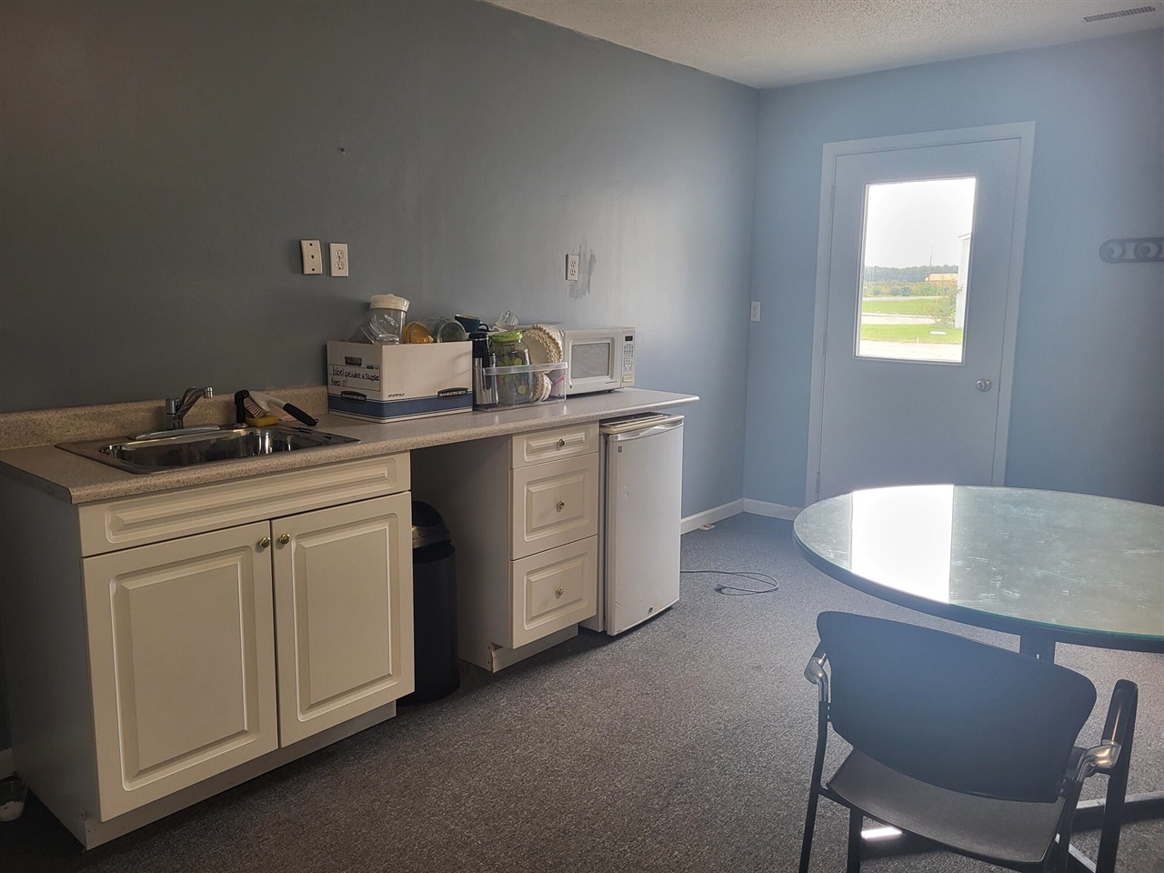 2865 Whitehall Road, Muskegon, MI, 49445-1053