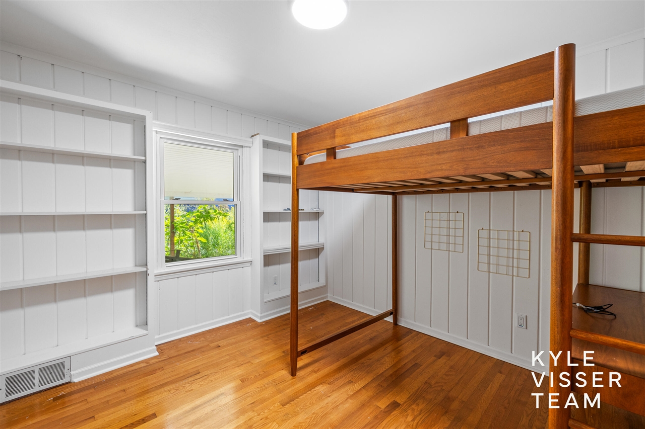 2757 Cascade Springs Drive, Grand Rapids, MI, 49546-7419