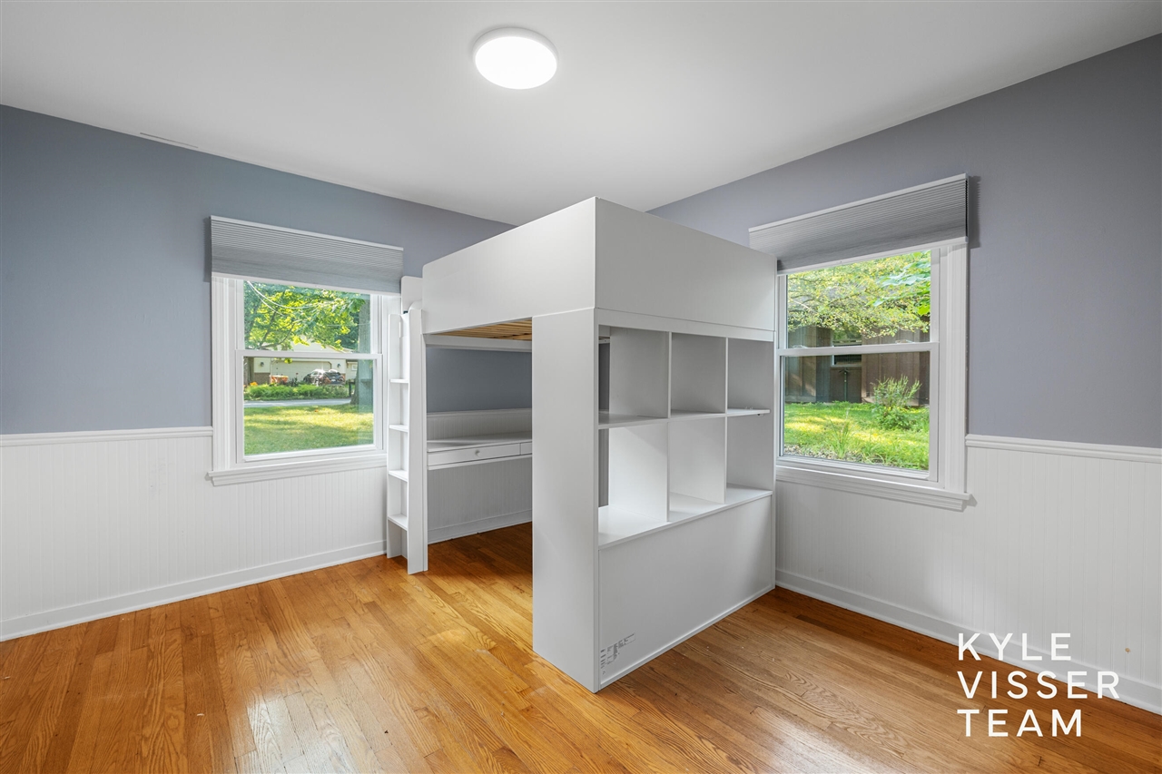 2757 Cascade Springs Drive, Grand Rapids, MI, 49546-7419