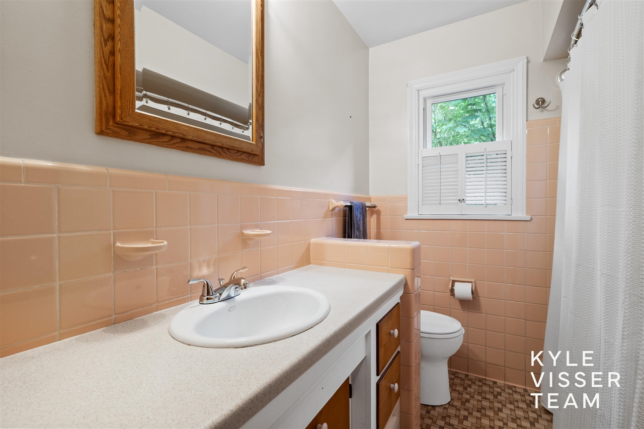 2757 Cascade Springs Drive, Grand Rapids, MI, 49546-7419