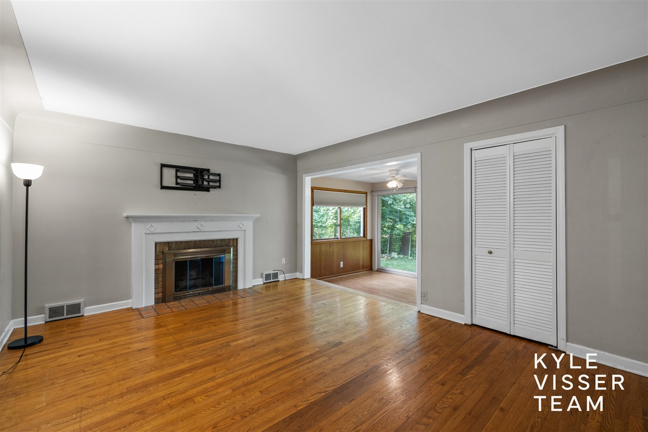 2757 Cascade Springs Drive, Grand Rapids, MI, 49546-7419