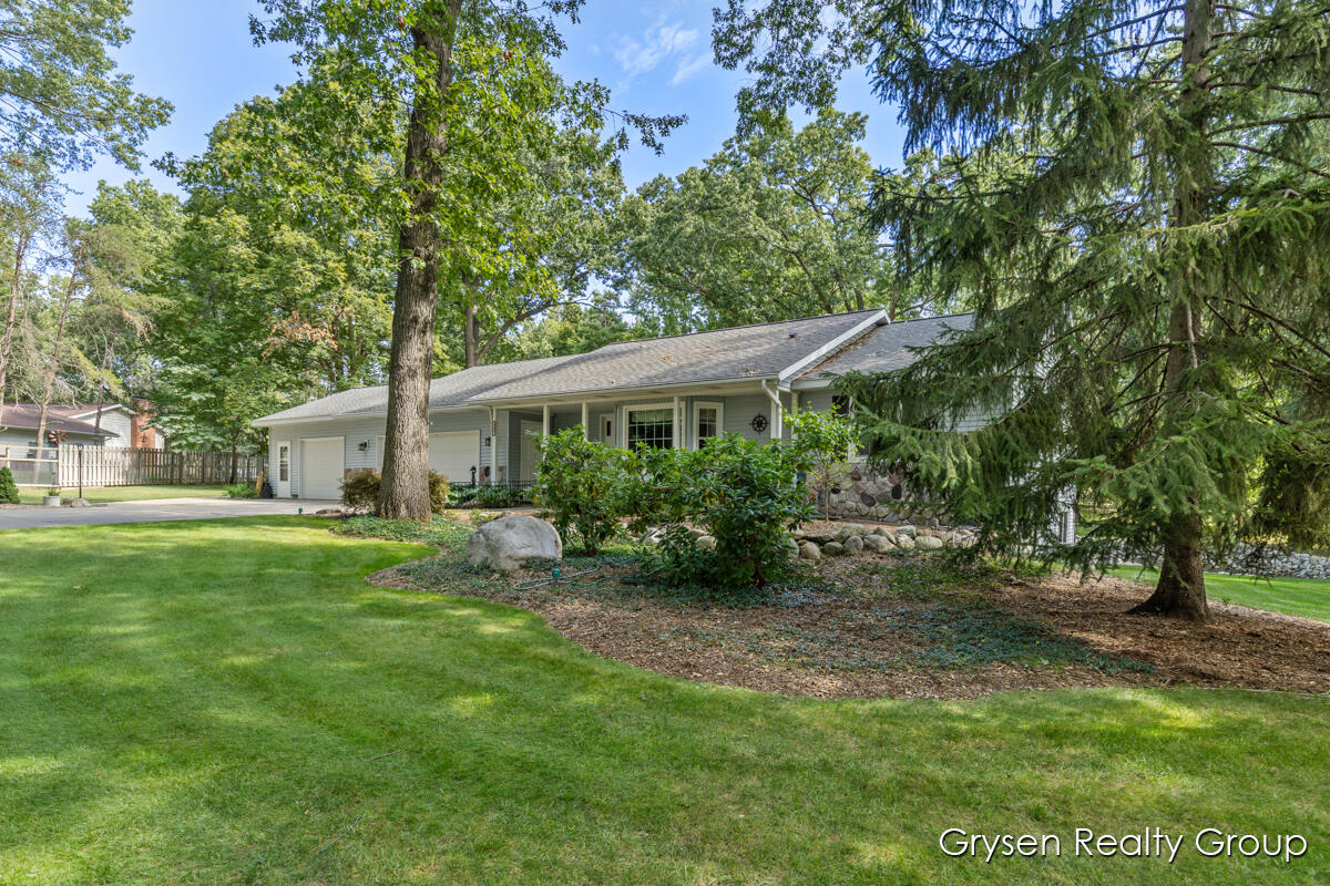 3687 Wentworth Drive, Wyoming, MI, 49519