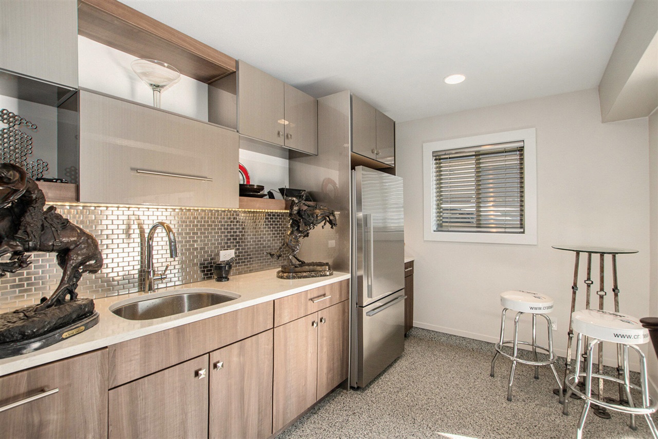 71057 Cr 388, South Haven, MI, 49090