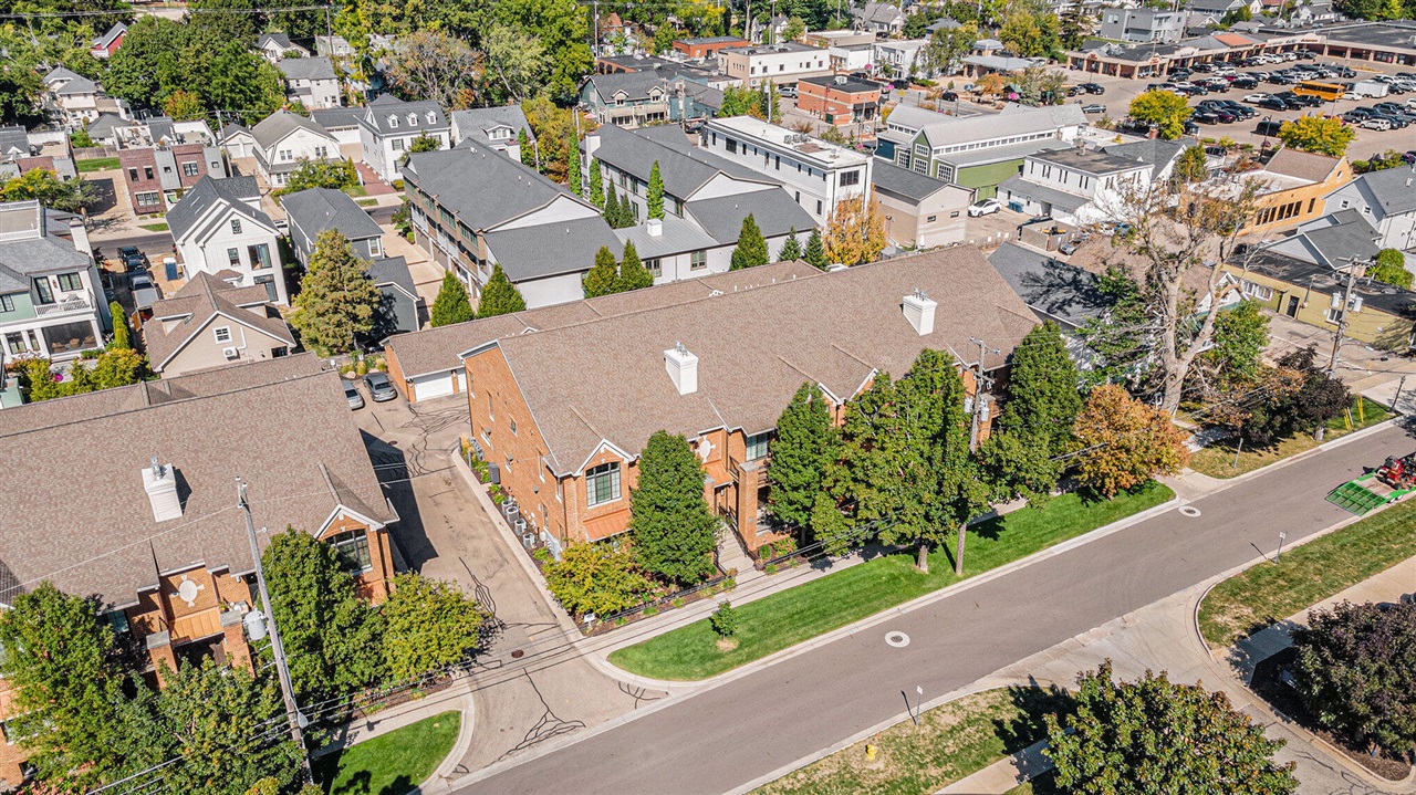 735 Bagley Avenue UNIT&nbsp;8, East Grand Rapids, MI, 49506