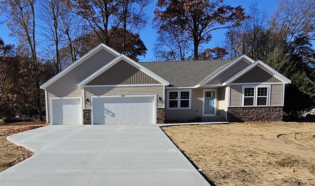 Homes for sale in Whitehall, MI | 6687 Shari Dr, Whitehall, MI 49461 | MLS# 70494125