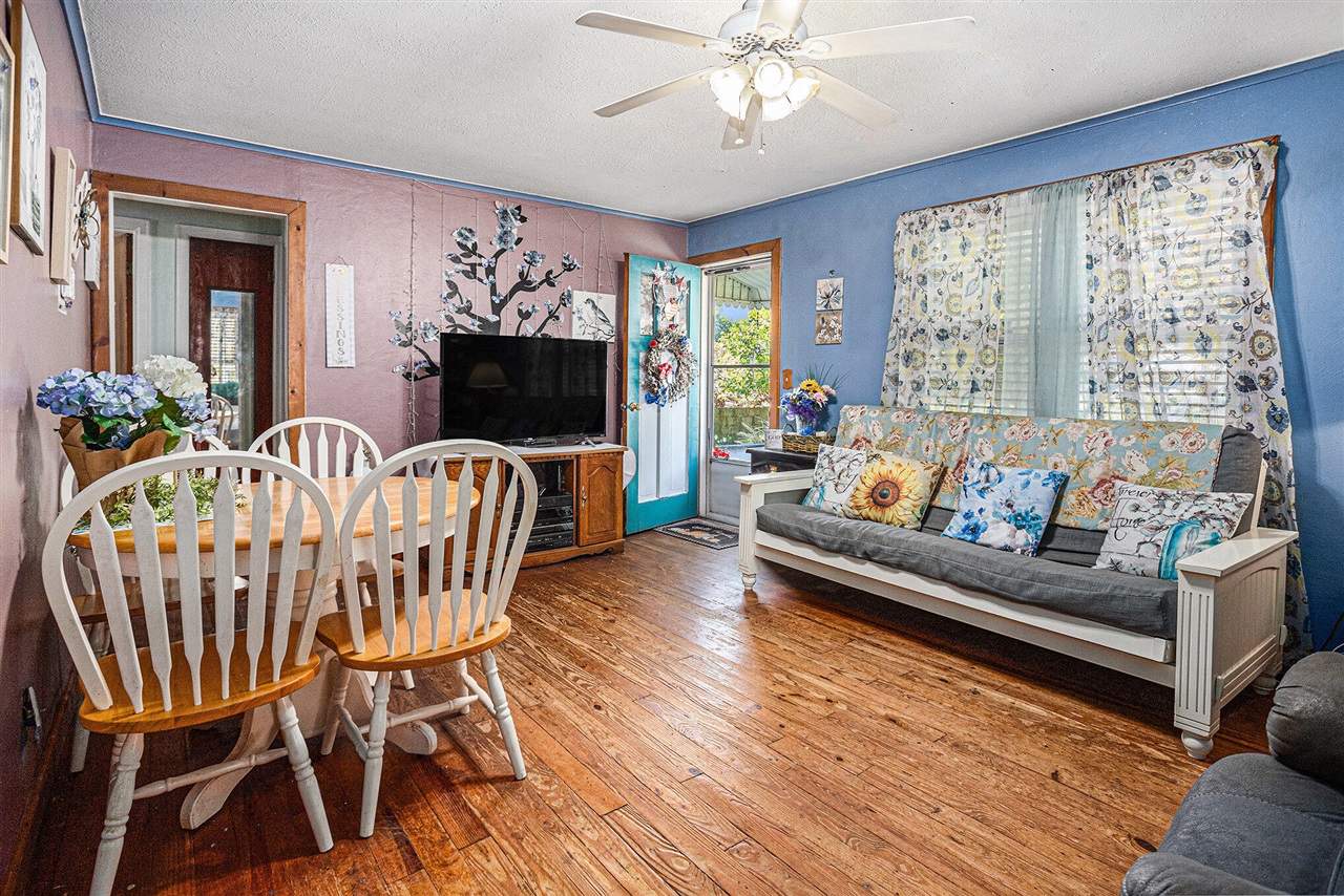 294 N 20th Street, Springfield, MI, 49037-8102