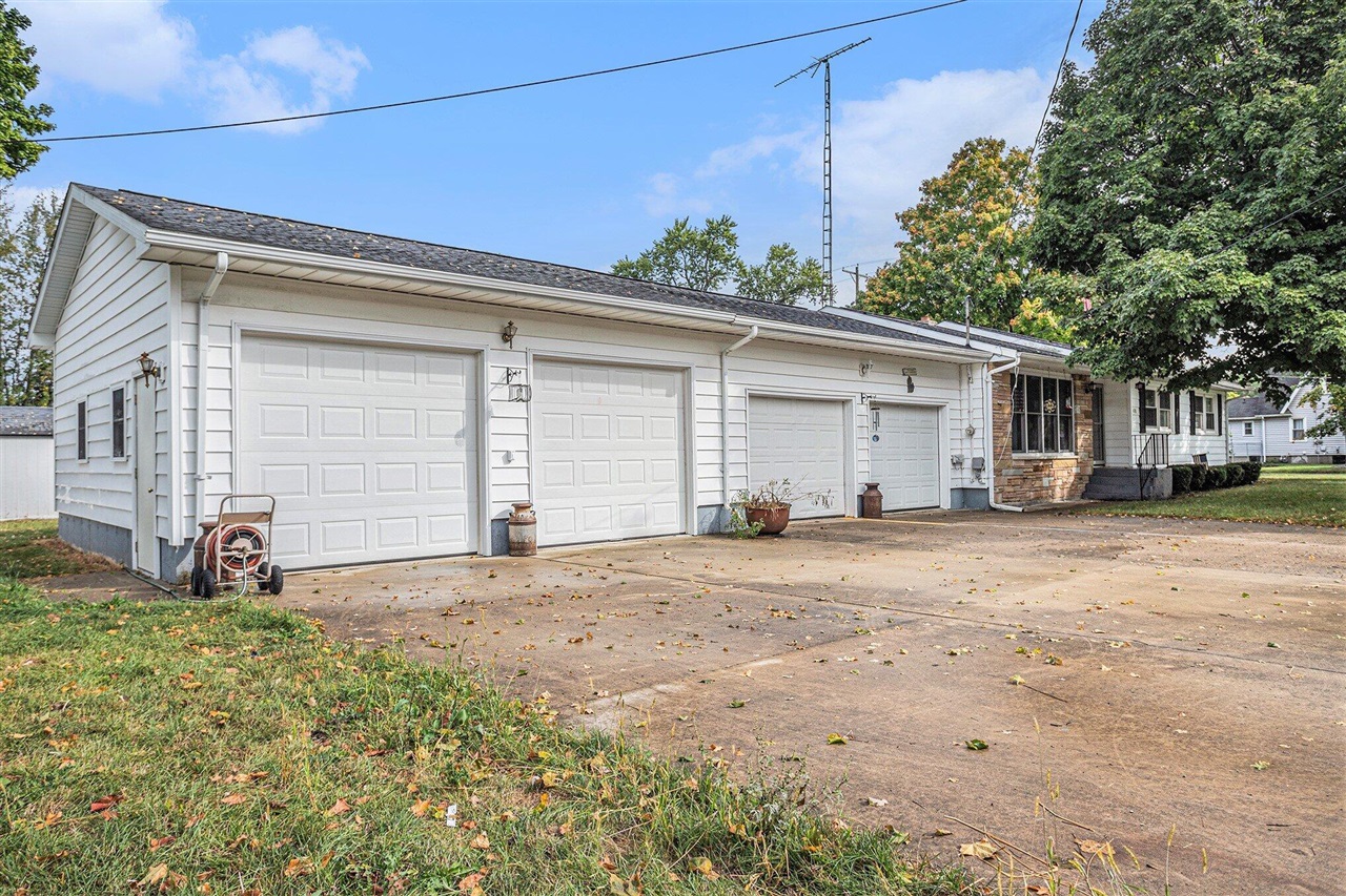 410 Franklin Street, Bronson, MI, 49028-1013