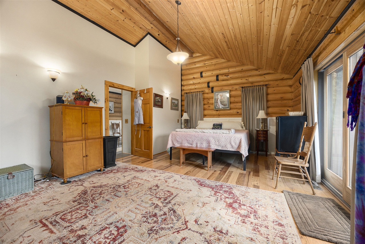 5957 S Landing Lane, Fremont, MI, 49412-8274