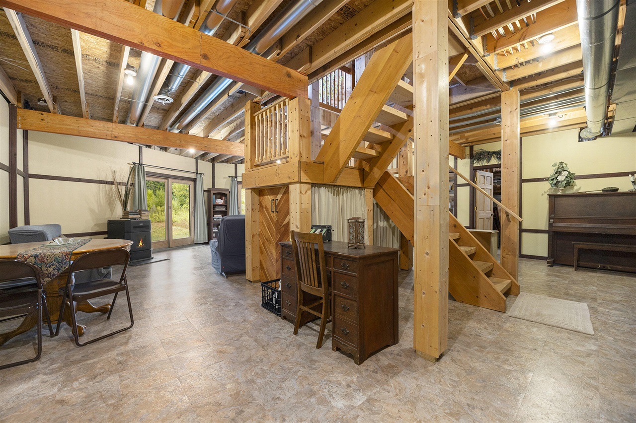 5957 S Landing Lane, Fremont, MI, 49412-8274