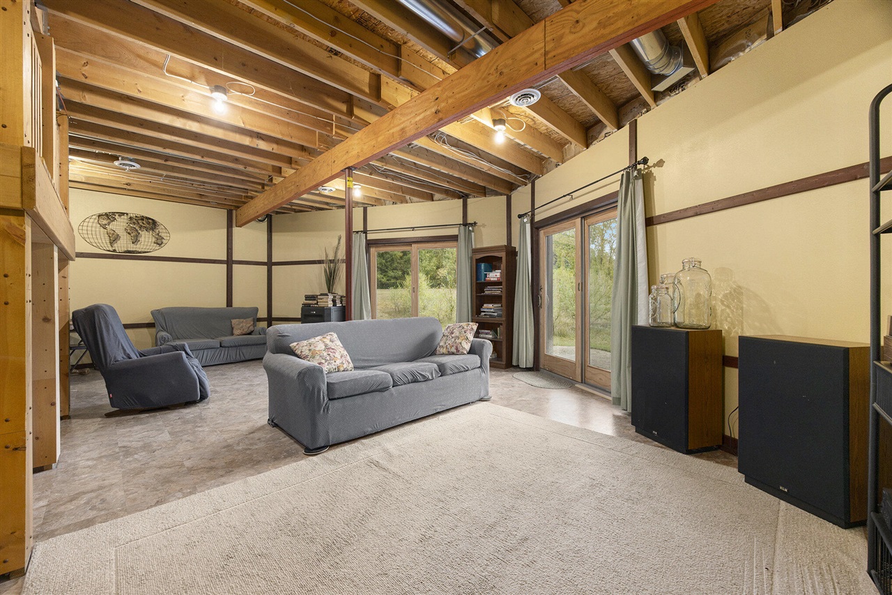 5957 S Landing Lane, Fremont, MI, 49412-8274