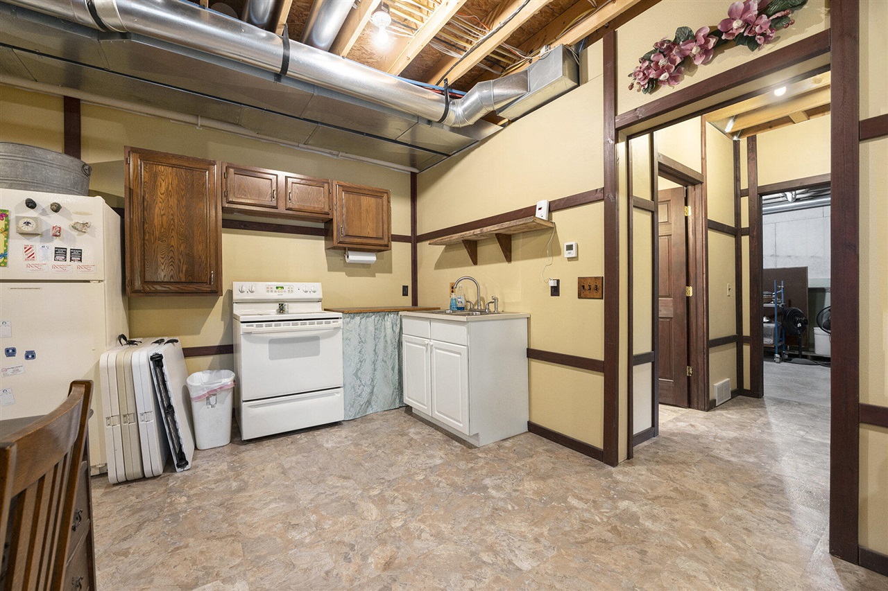 5957 S Landing Lane, Fremont, MI, 49412-8274