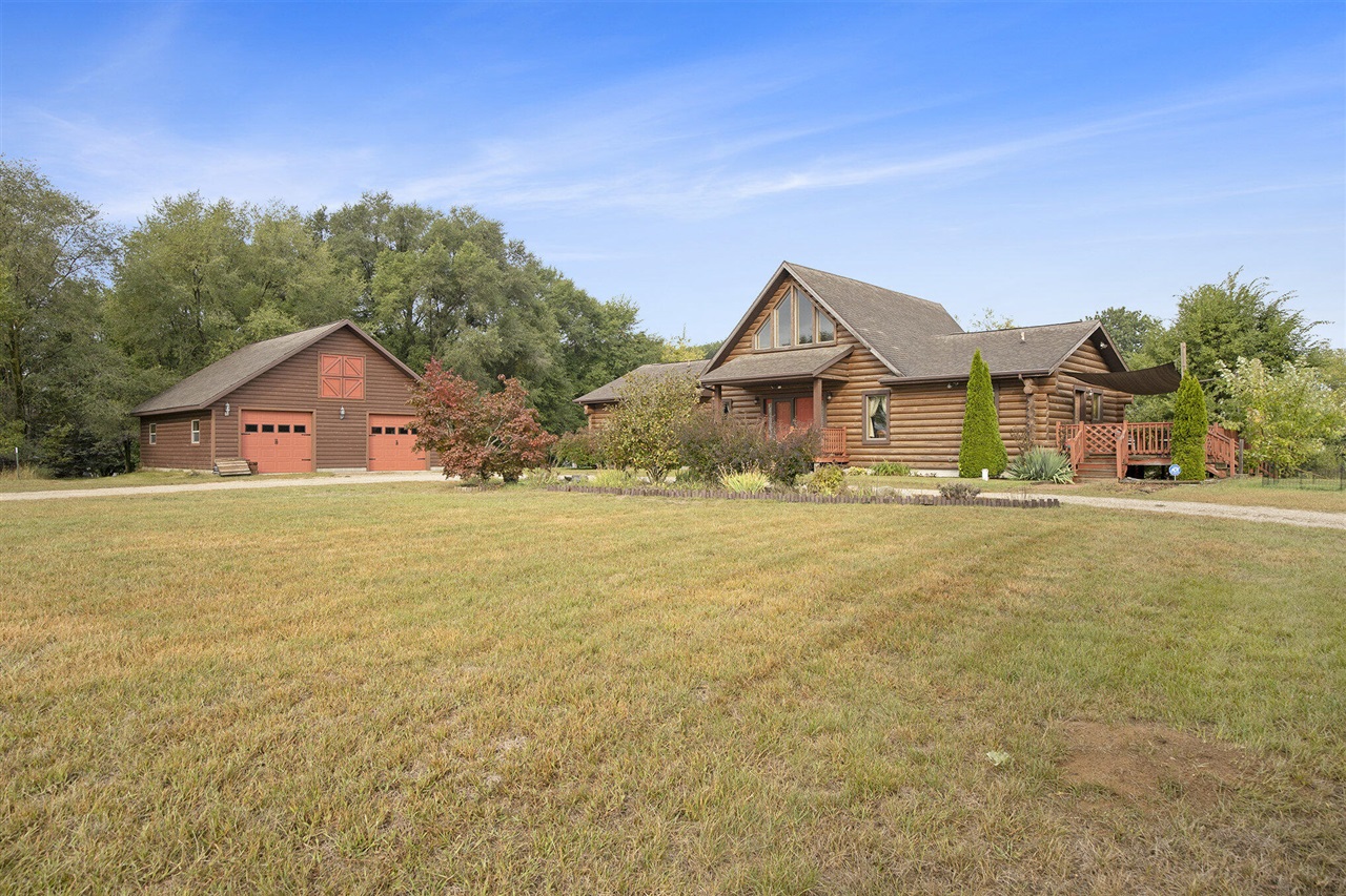 5957 S Landing Lane, Fremont, MI, 49412-8274