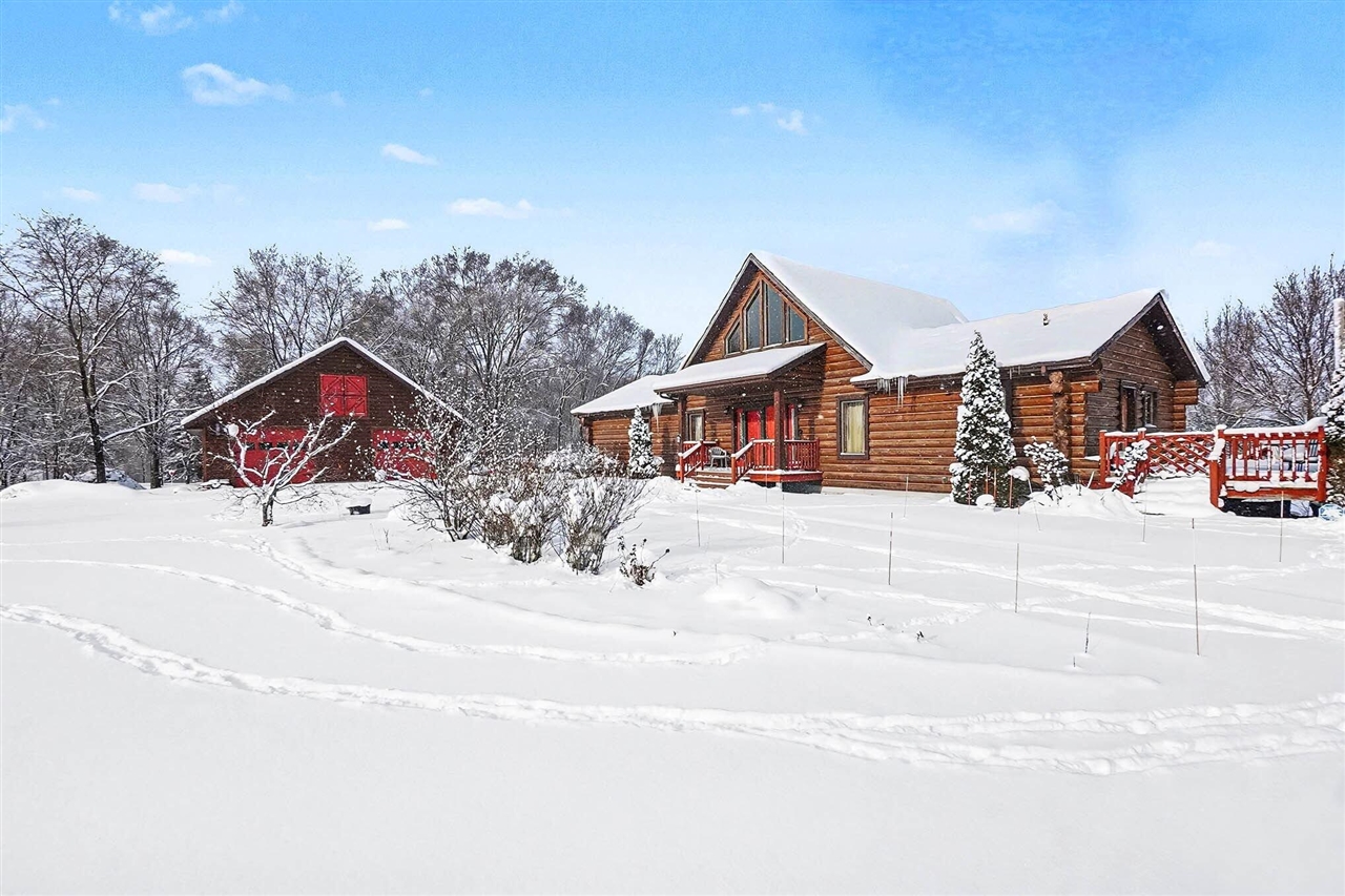 5957 S Landing Lane, Fremont, MI, 49412-8274