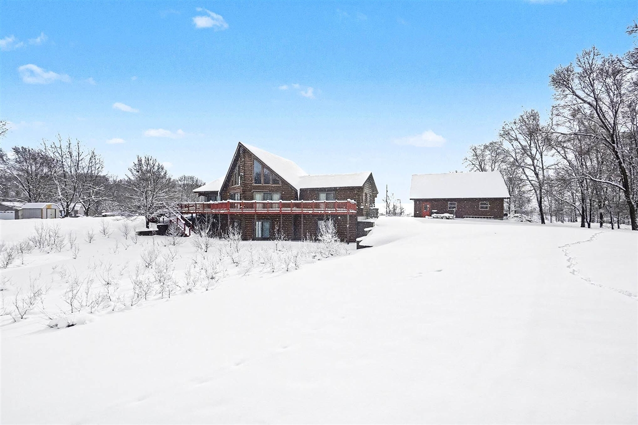 5957 S Landing Lane, Fremont, MI, 49412-8274