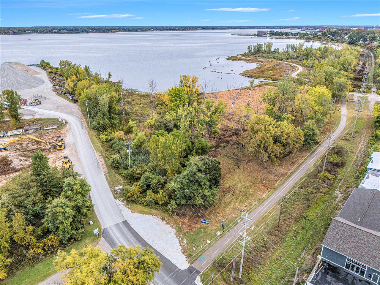 1794 Lakeshore Drive photo 11