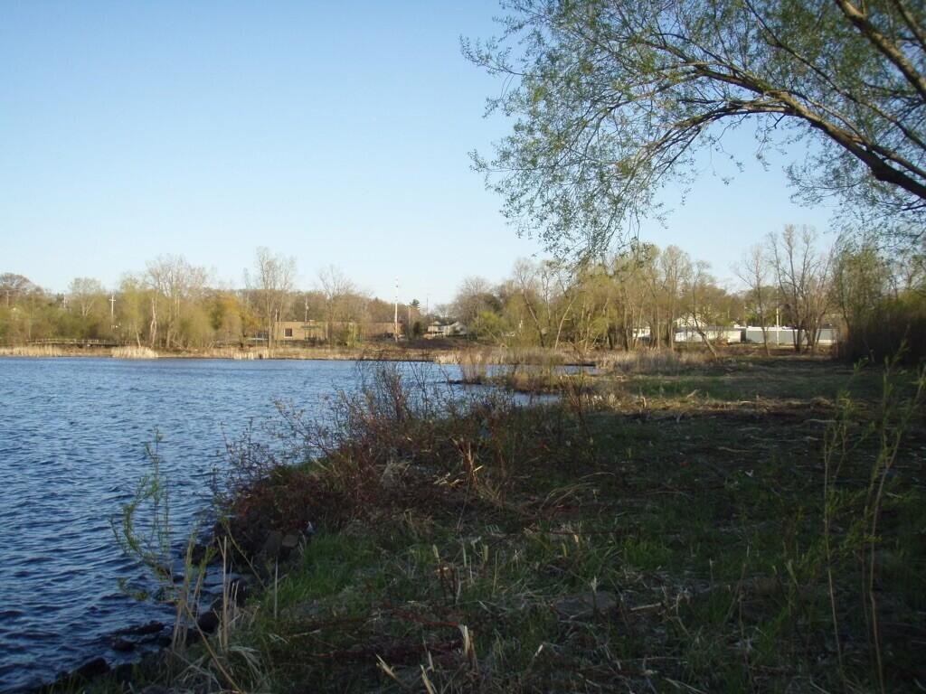 1794 Lakeshore Drive photo 26