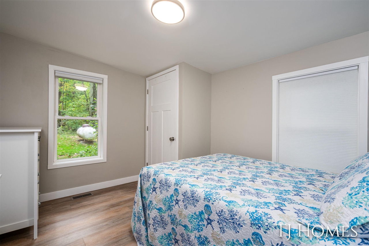 6048 Stewart Woods Drive, Delton, MI, 49046-7799