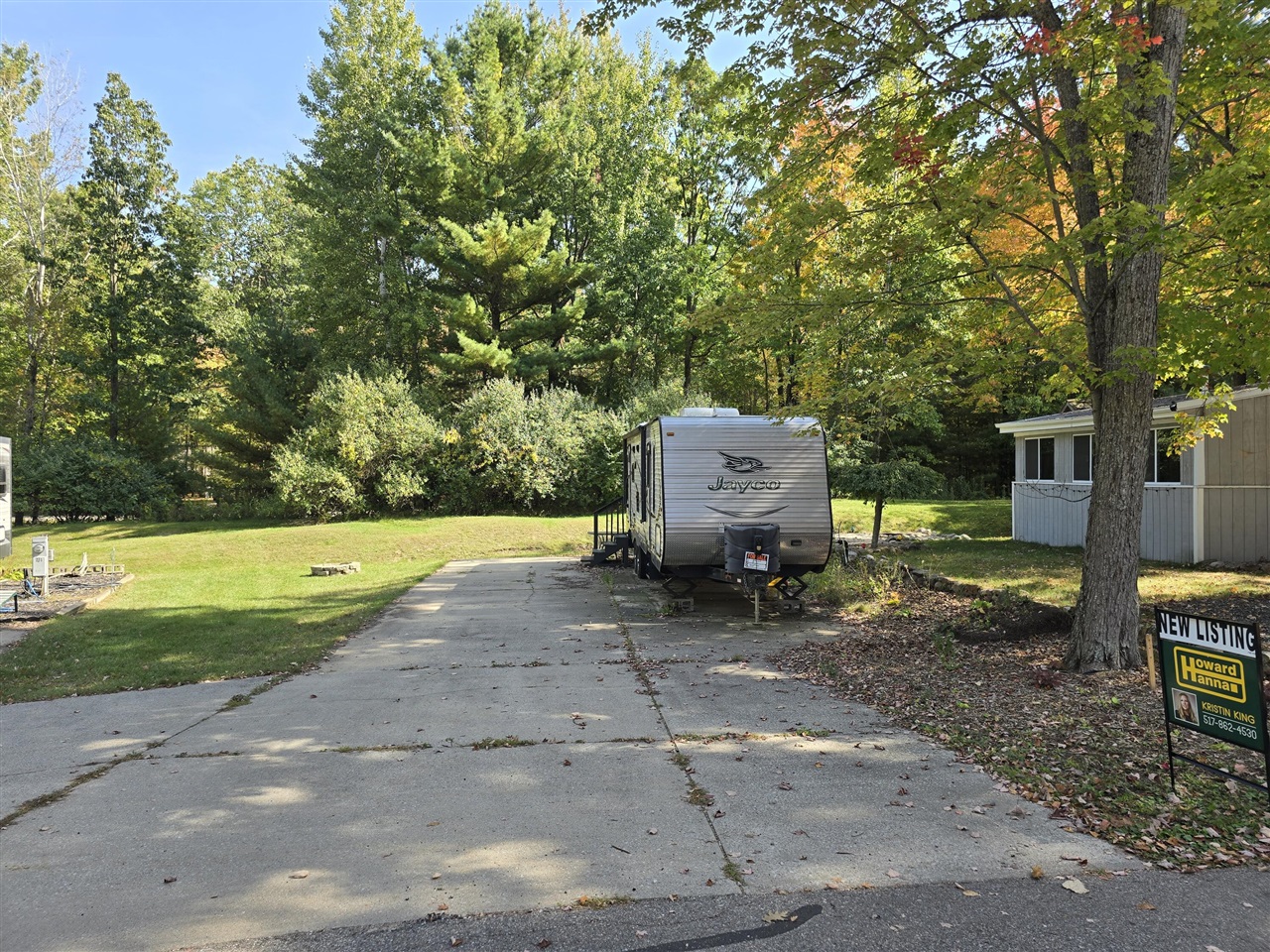 174 Sandy Oak Boulevard, Houghton Lake, MI, 48629