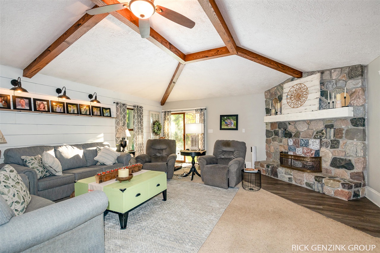 4421 135th Avenue, Hamilton, MI, 49419-9517