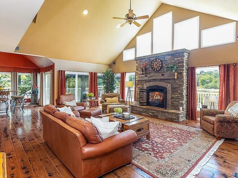 3518 E Long Lake Road, Harrison, MI, 48625