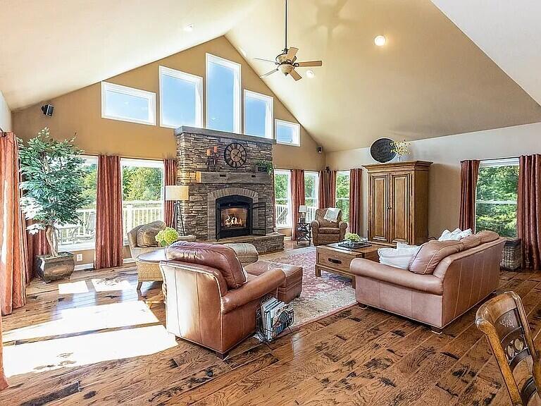 3518 E Long Lake Road, Harrison, MI, 48625