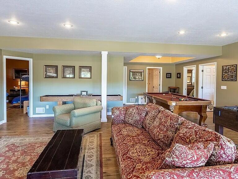 3518 E Long Lake Road, Harrison, MI, 48625