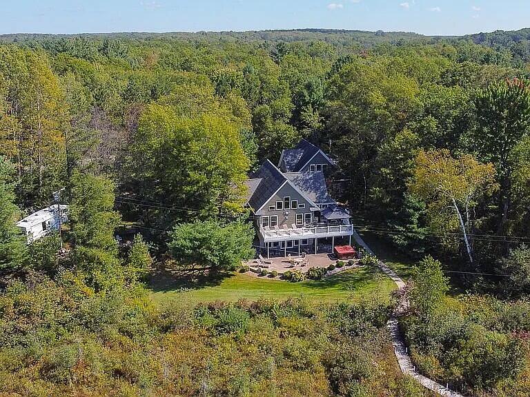 3518 E Long Lake Road, Harrison, MI, 48625