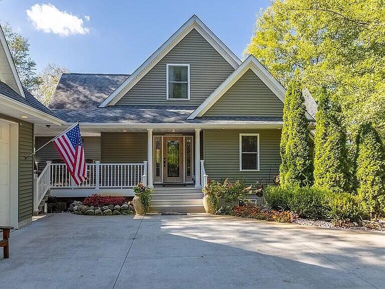 3518 E Long Lake Road, Harrison, MI, 48625