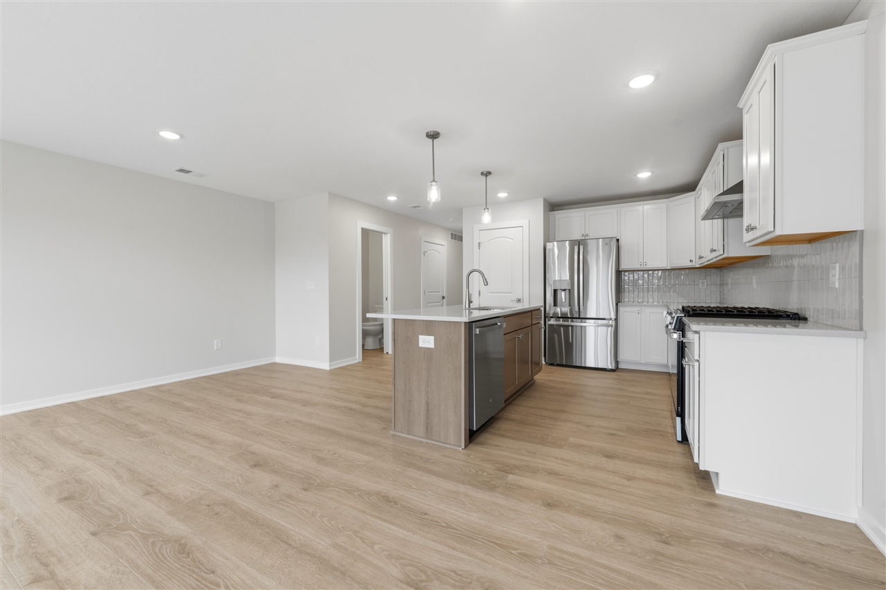 2nd image of 908 Indiana Ave #11, South Haven, MI 49090 | MLS# 70498261