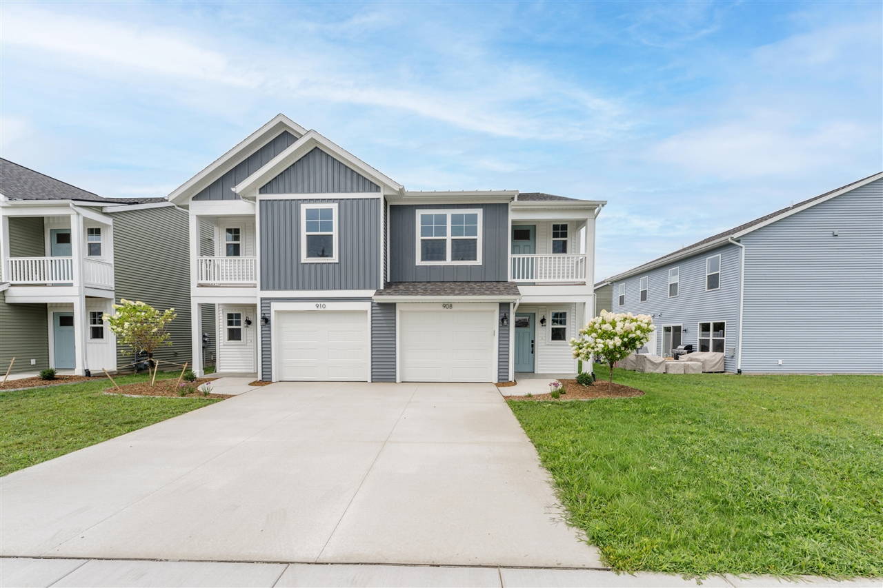 2nd image of 908 Indiana Ave, South Haven, MI 49090
