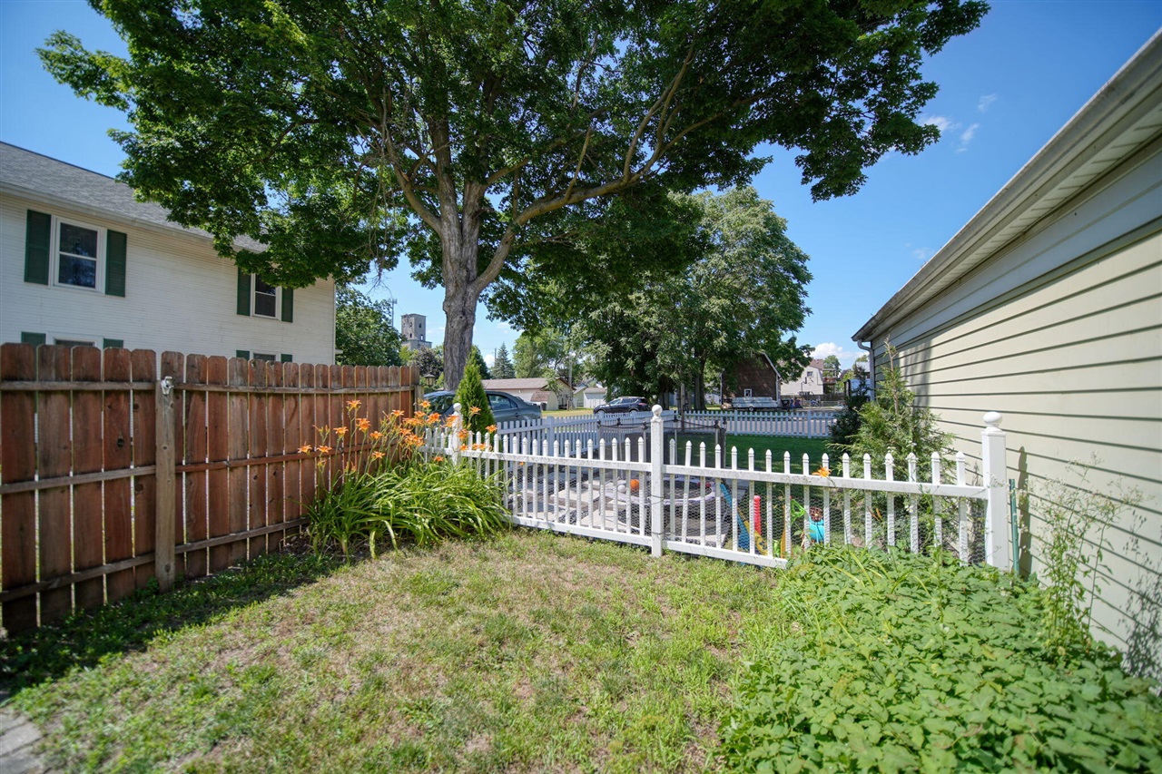 317 Clark Street, Clinton, MI, 49236