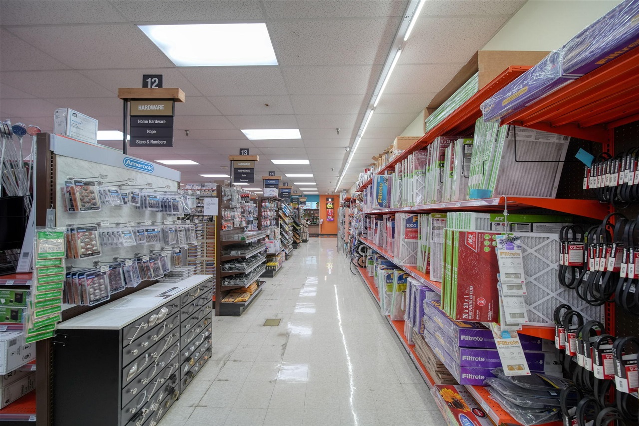 325 Railroad Street, Hudson, MI, 49247