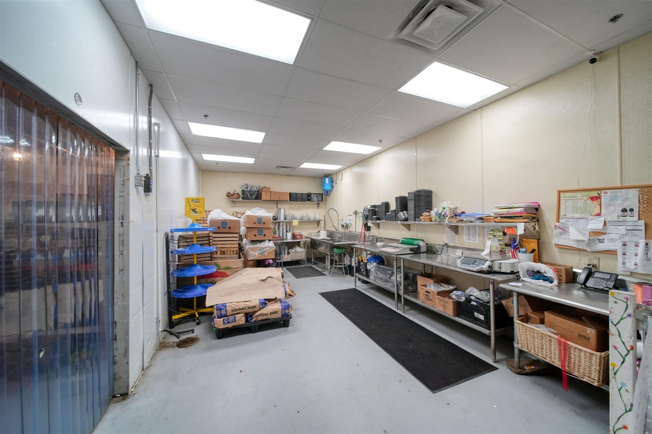 325 Railroad Street, Hudson, MI, 49247