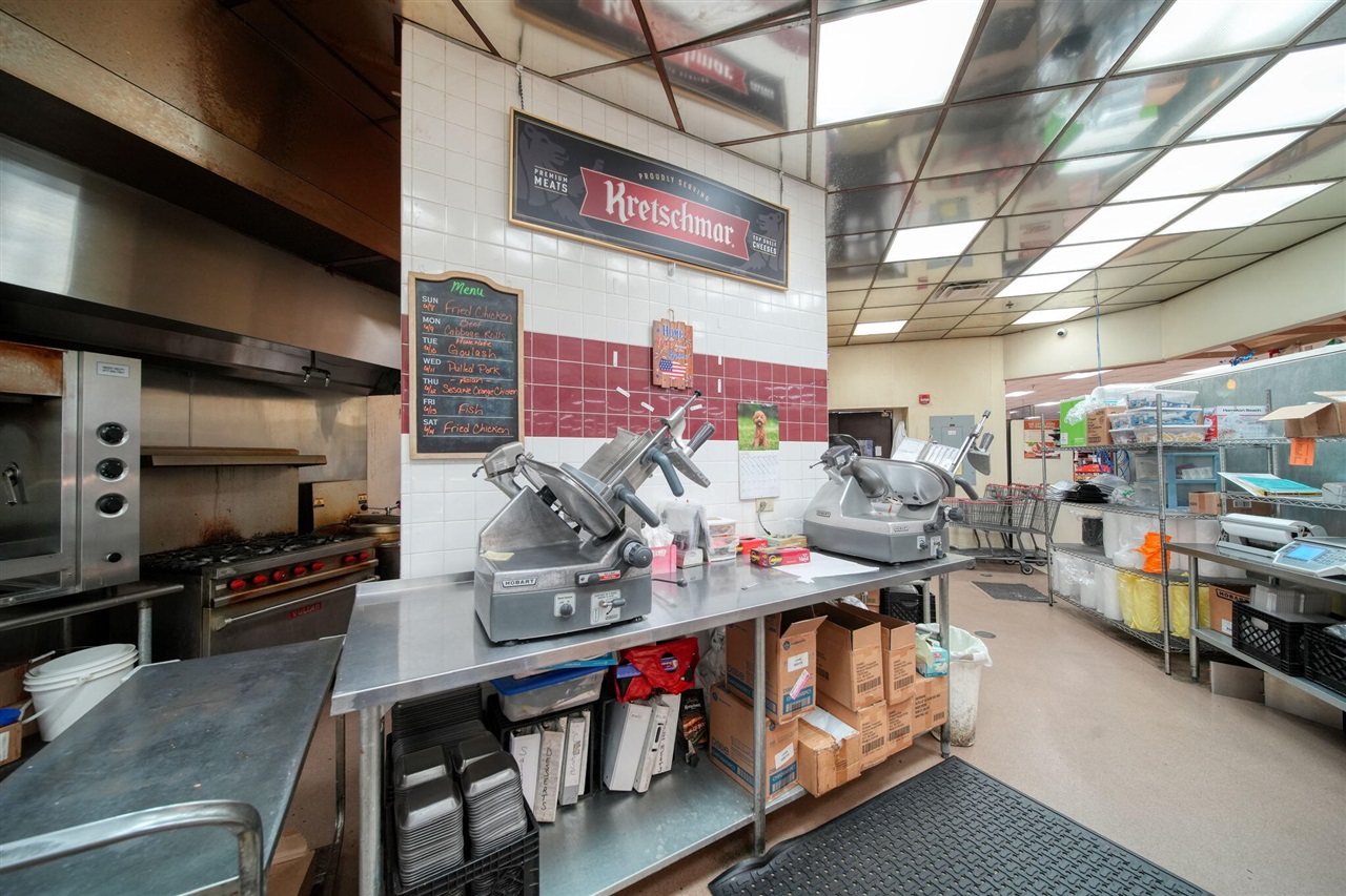 325 Railroad Street, Hudson, MI, 49247