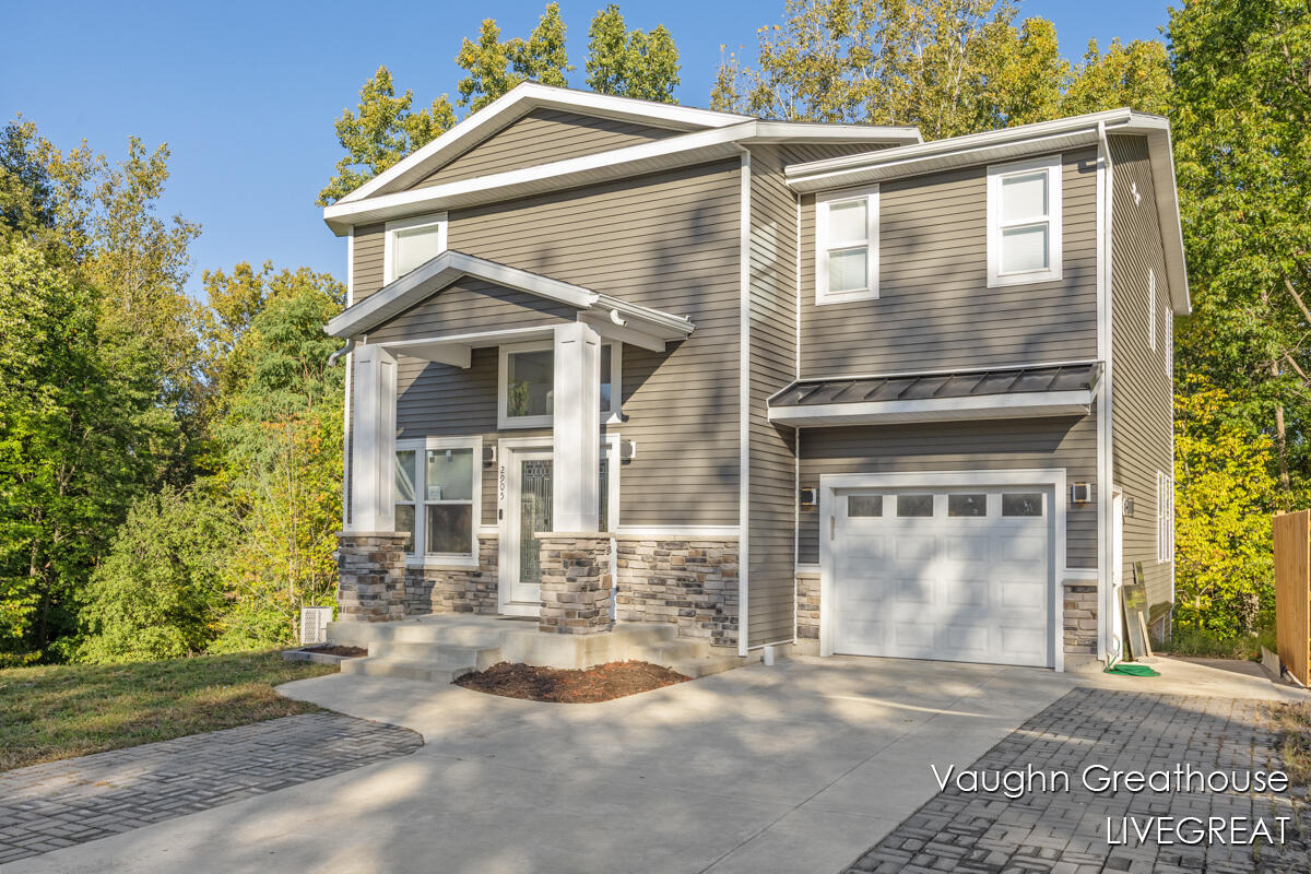 Photo 4 of Single family home for sale at 2905 Woodside Ave, Grand Rapids, MI 49508 | MLS# 70500041 | Listing updated on 2026-09-16