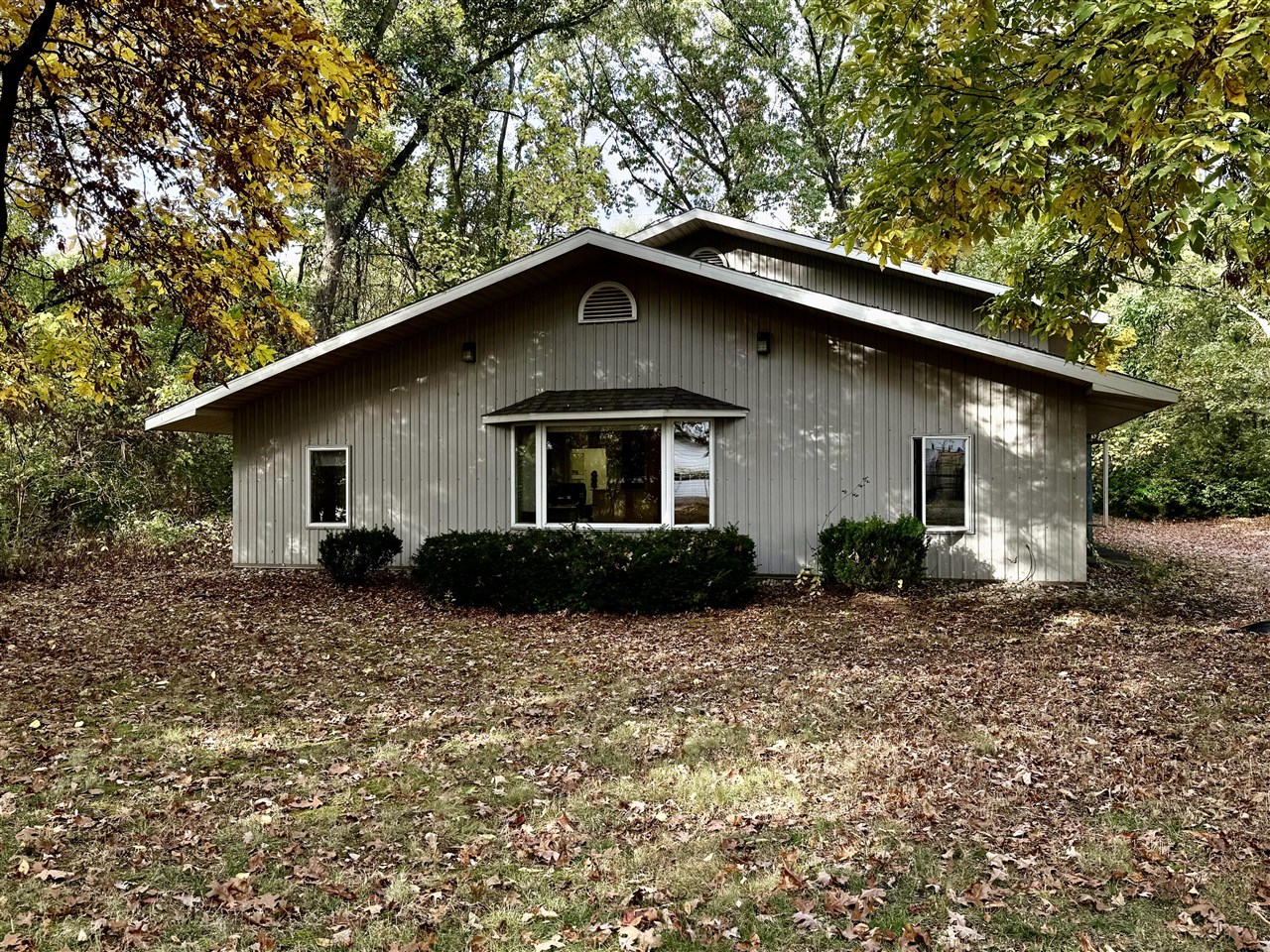 2604 S 11th Street, Niles, MI, 49120-4418