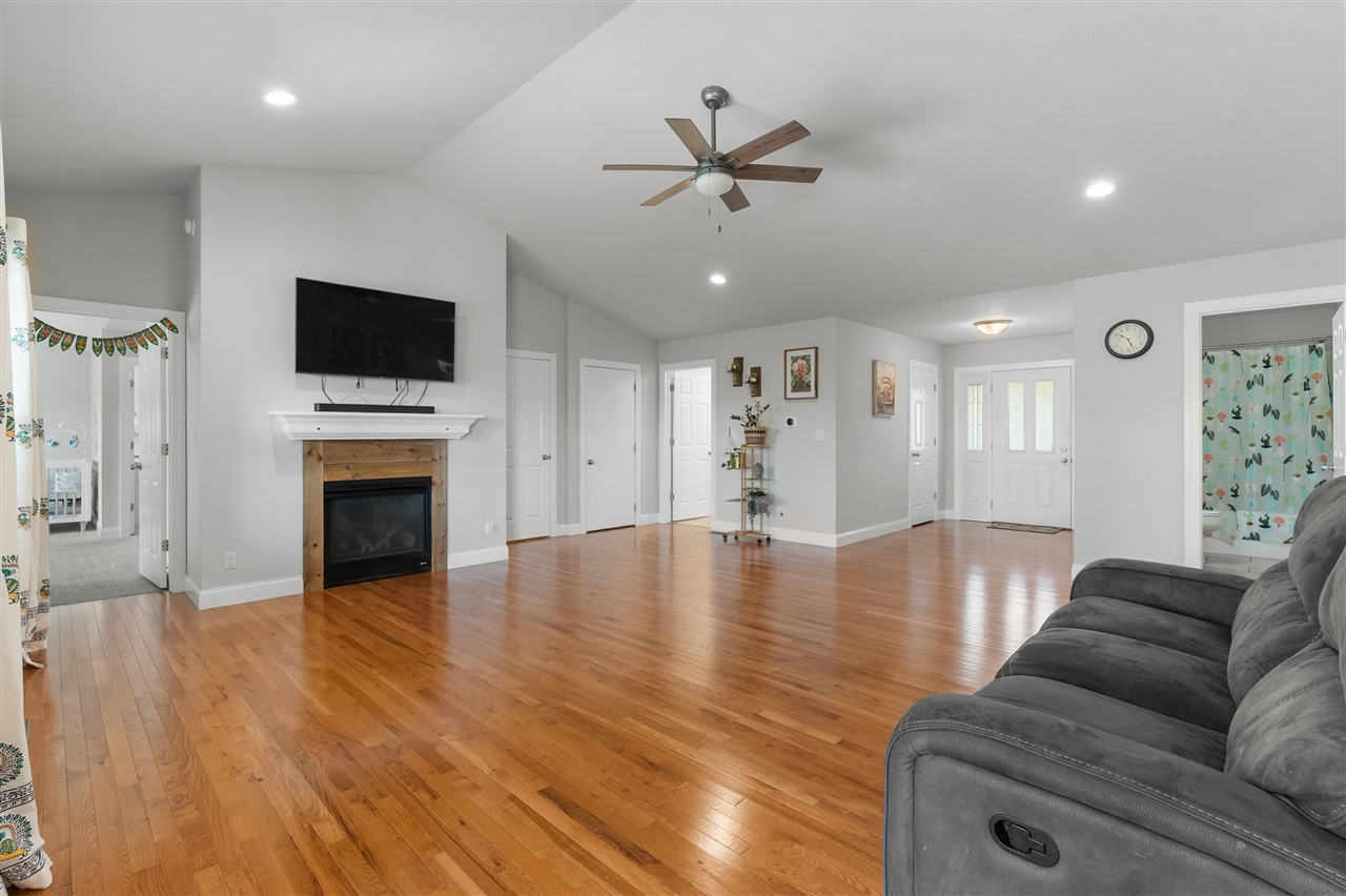 1720 Carlisle Drive, Saint Joseph, MI, 49085