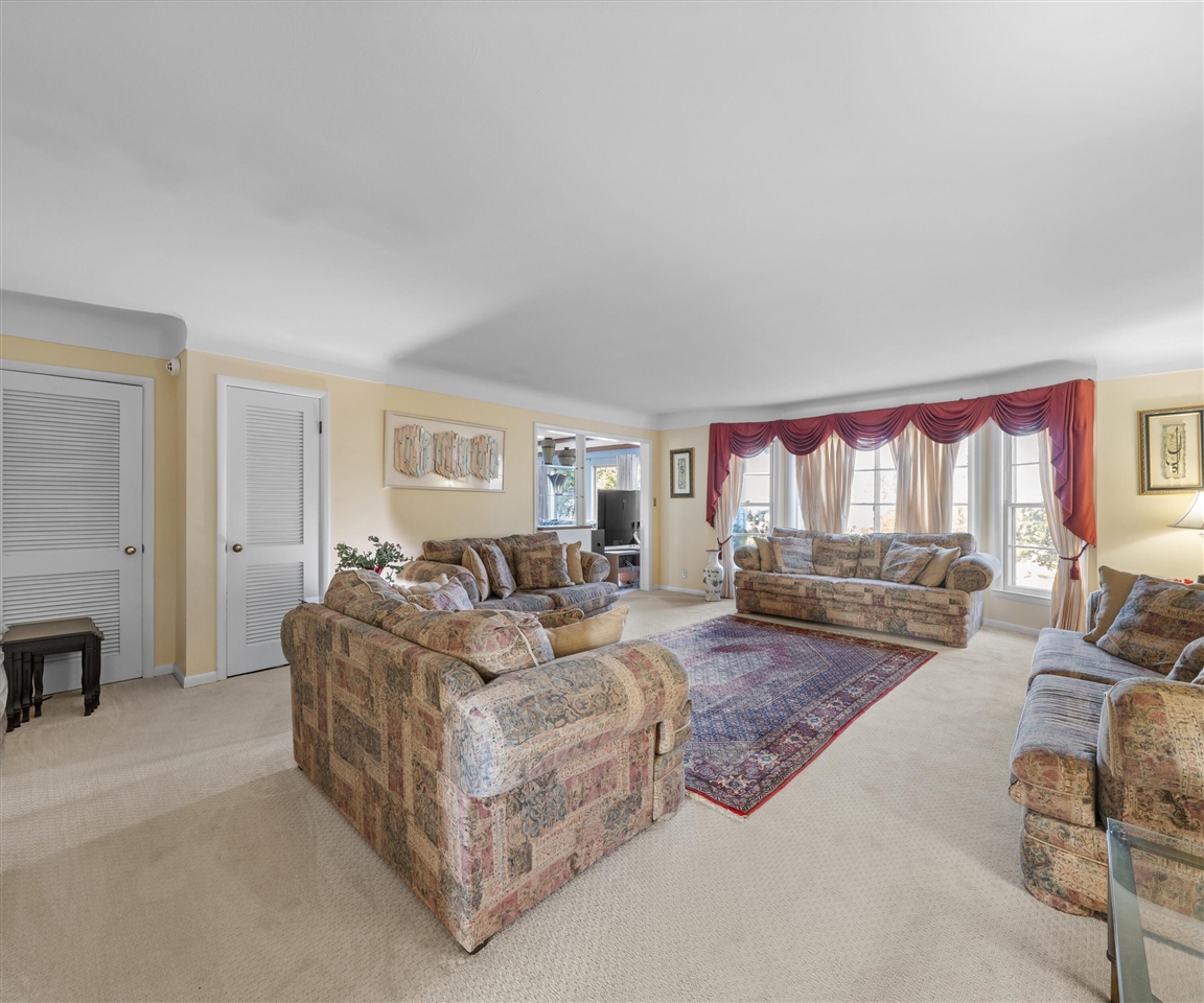 14359 S Dixie Highway, Monroe, MI, 48161-9564