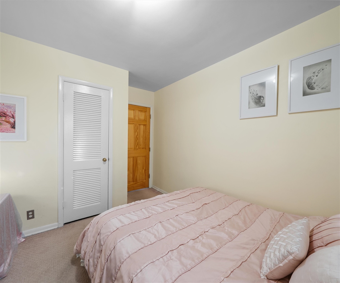 14359 S Dixie Highway, Monroe, MI, 48161-9564